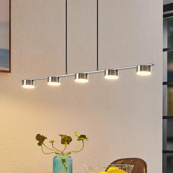 Lampenwelt Lindby Pendellampe Kaylou, 5-flg., nickelfarben, Aluminium Wochenangebot