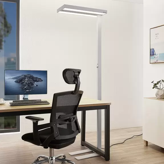 Lampenwelt Arcchio LED-Stehleuchte Logan Pro, weiß, Sensor, dimmbar Blitzangebot