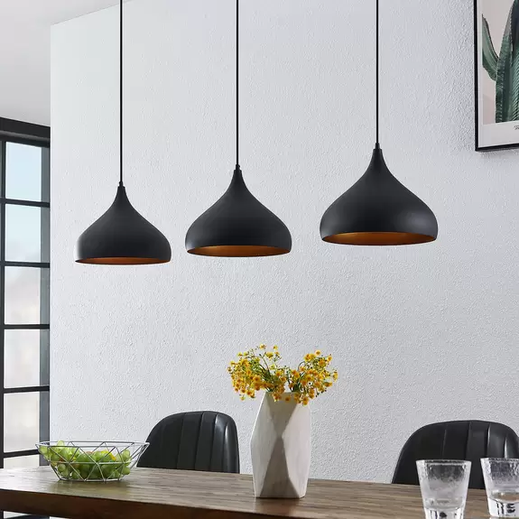 Lampenwelt Lindby Pendelleuchte Elamira, schwarz, Alu, 133 cm, 3-flg Günstiger Verkauf