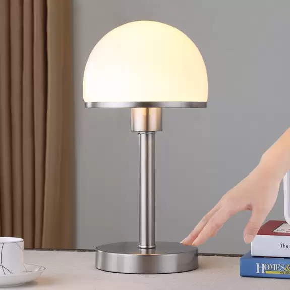 Lampenwelt Tischleuchte Jolie mit Glasschirm Touchfunktion Jubiläumsangebot