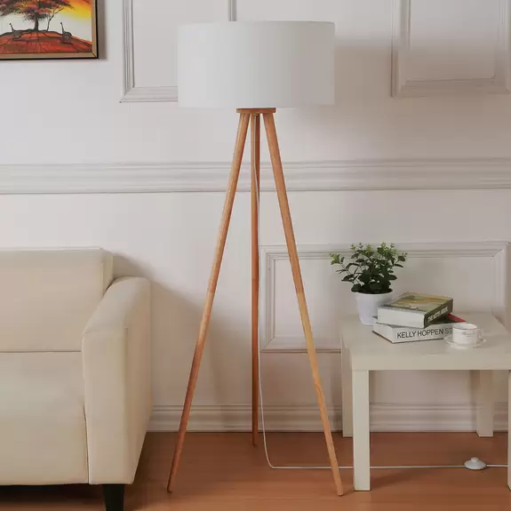 Lampenwelt Dreibeinige Stoff-Stehleuchte Charlia Sonderangebot