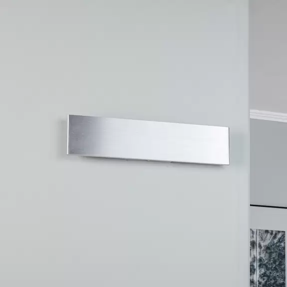 Lampenwelt Lindby Tinkodara LED-Wandleuchte, länglich, alu Saisonschlussverkauf