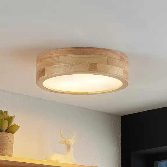 Lampenwelt Lindby Tanju Deckenleuchte, Eichenholz, Ø 30 cm Super Sparpreis