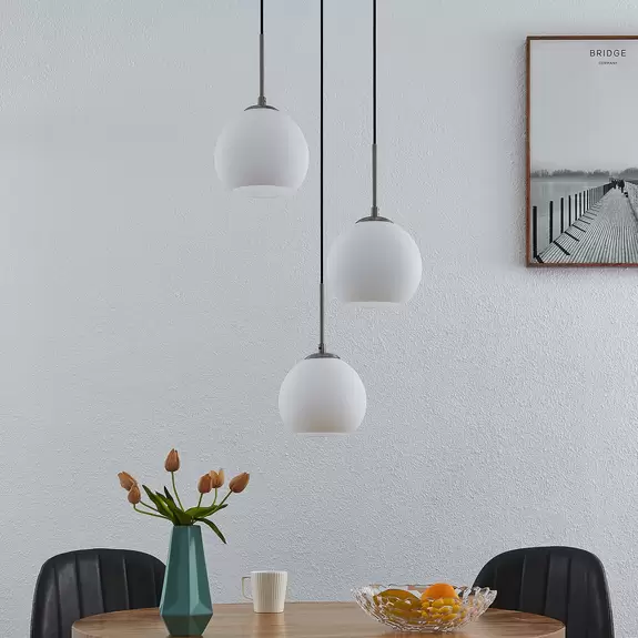Lampenwelt Lindby Jurian Pendelleuchte 3-fl., nickel/opal Outlet