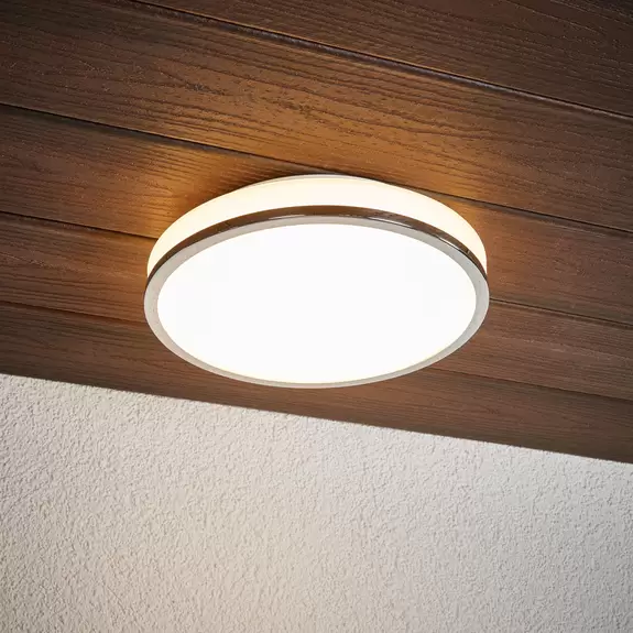 Lampenwelt Runde LED-Deckenlampe Lyss mit Chromrand, IP44 Cyber Monday