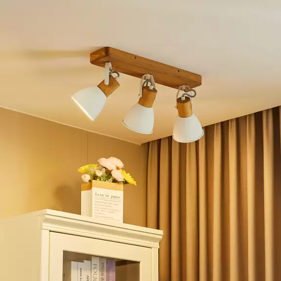 Lampenwelt Lindby Merela Deckenstrahler mit Holz, dreiflammig Neueste Stile
