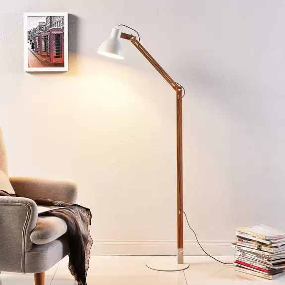 Lampenwelt Shivanja - Stehlampe aus Holz u. Metall Nur noch ein Tag übrig
