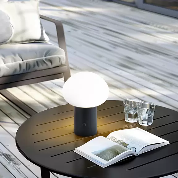Lampenwelt Lindby LED-Akkutischleuchte Zelie, schwarz, Aluminium, IP44 Online