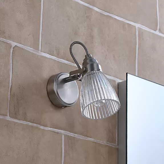 Lampenwelt Bad-Wandleuchte Kara mit 1-flg., IP44 Letzte 3 Tage