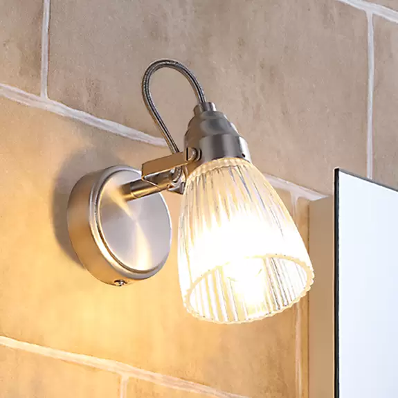 Lampenwelt Bad-Wandleuchte Kara mit 1-flg., IP44 Letzte 3 Tage