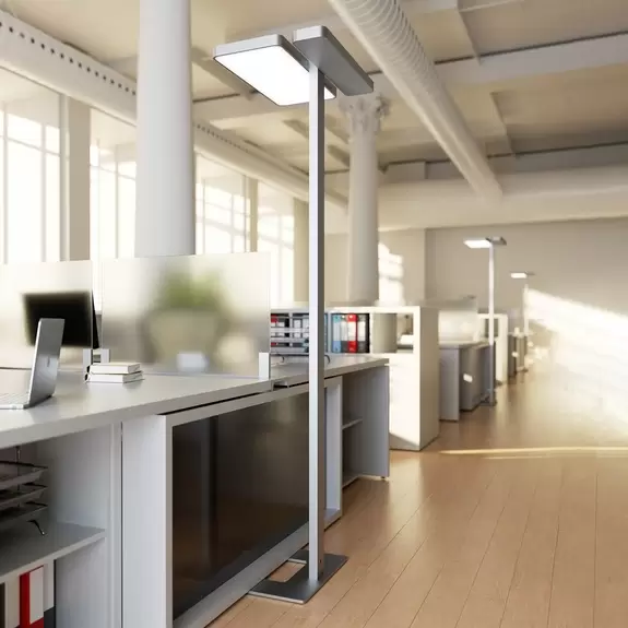 Lampenwelt Arcchio LED-Bürostehlampe Aila, silber, Tageslichtsensor Hotsell