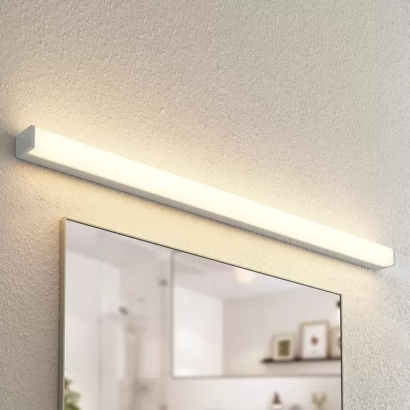 Lampenwelt Lindby Klea LED-Badezimmerleuchte, 120 cm Letzter Tag