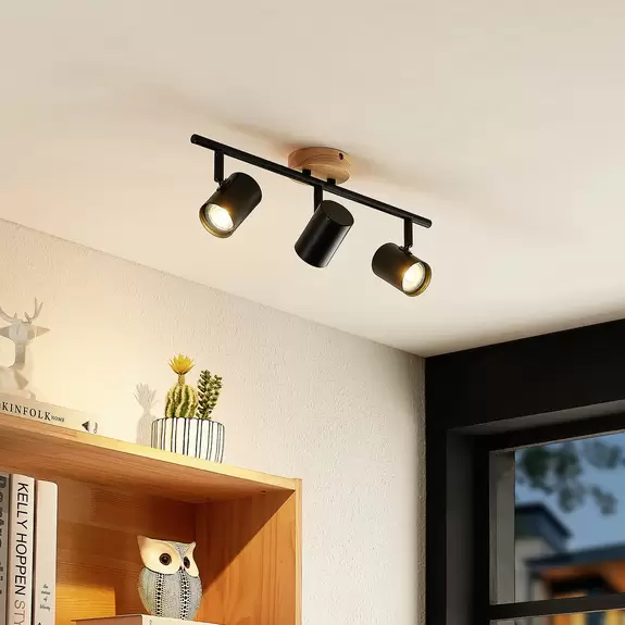 Lampenwelt Lindby Deckenleuchte Xiomara, 3-flammig, 68 cm lang, Holz Online Outlet