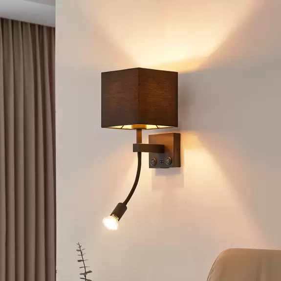 Lampenwelt Lindby Wandleuchte Thorid, schwarz/gold, Stoff, USB, Flexarm Outlet
