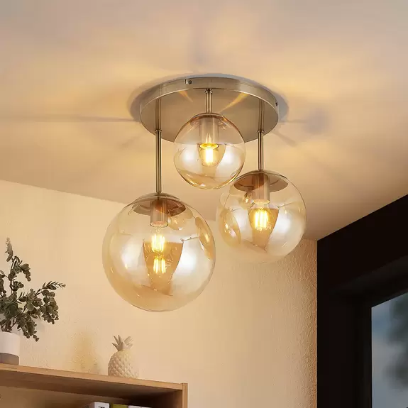 Lampenwelt Lindby Teeja Deckenlampe, 3 Glaskugeln, amber Angebote