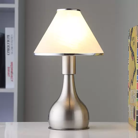 Lampenwelt Nachttischlampe Ellen aus Glas und Metall Weihnachtsangebot